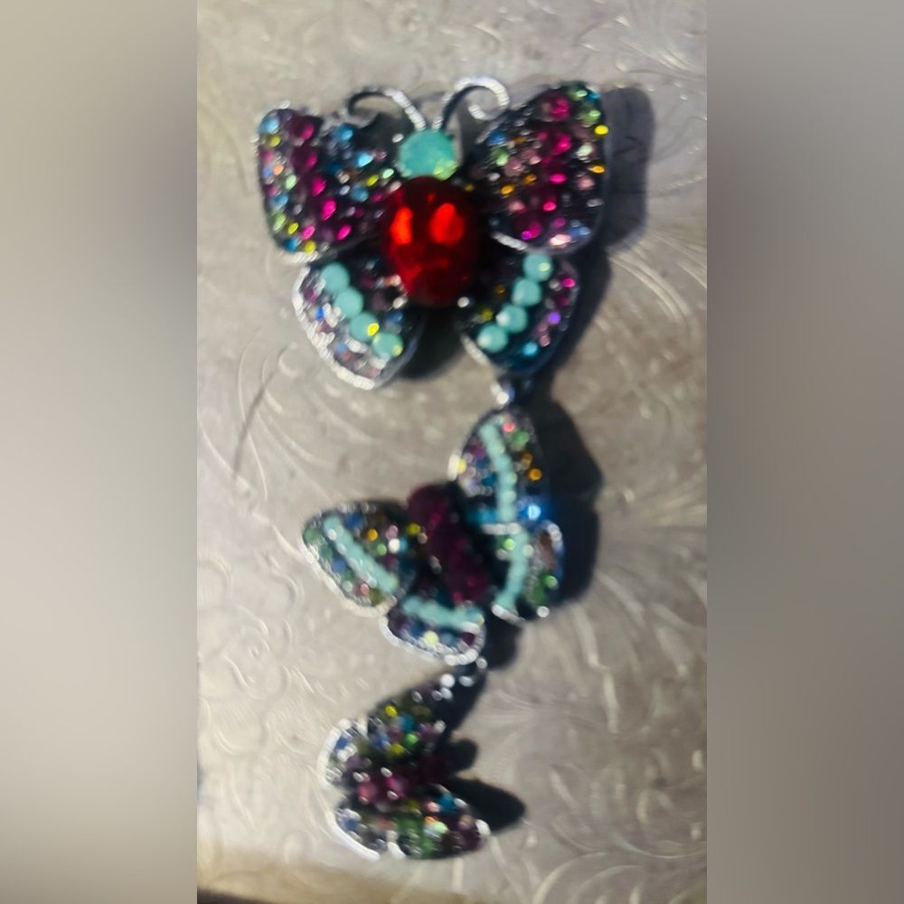 Colorful Butterfly Brooch - Picture 2 of 4